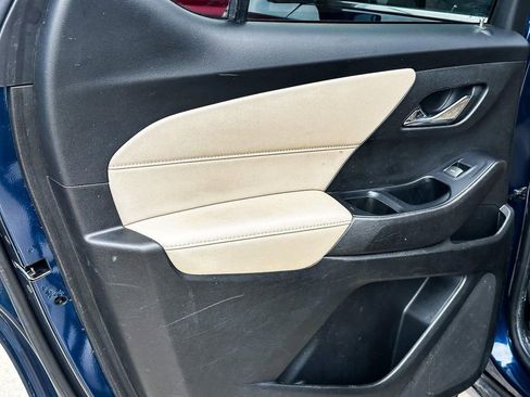 Used 2022 Chevrolet Traverse LT w/ LT Premium Package image 30