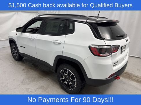 New 2026 Jeep Compass Trailhawk AWD/4WD image 5