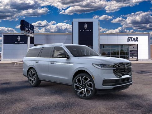 New 2026 Lincoln Navigator Reserve AWD/4WD image 7