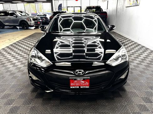 Used 2016 Hyundai Genesis 3.8 image 6