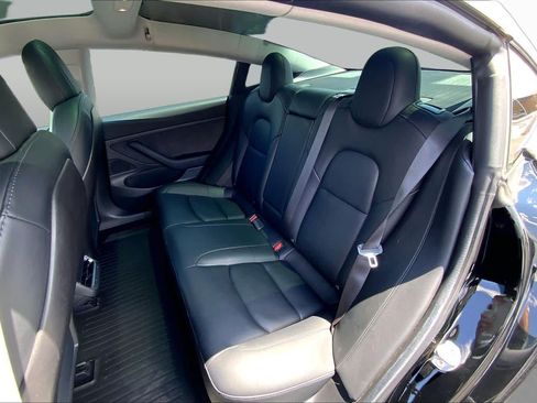 Used 2020 Tesla Model 3 Standard Range RWD image 20