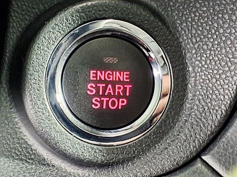 Certified 2025 Subaru Outback Onyx Edition image 19