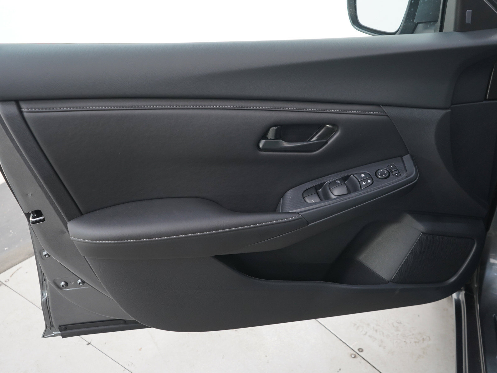 Used 2025 Nissan Sentra S FWD image 19