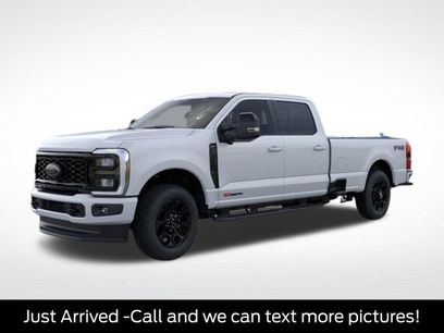 New 2026 Ford F250 Lariat w/ Black Appearance Package