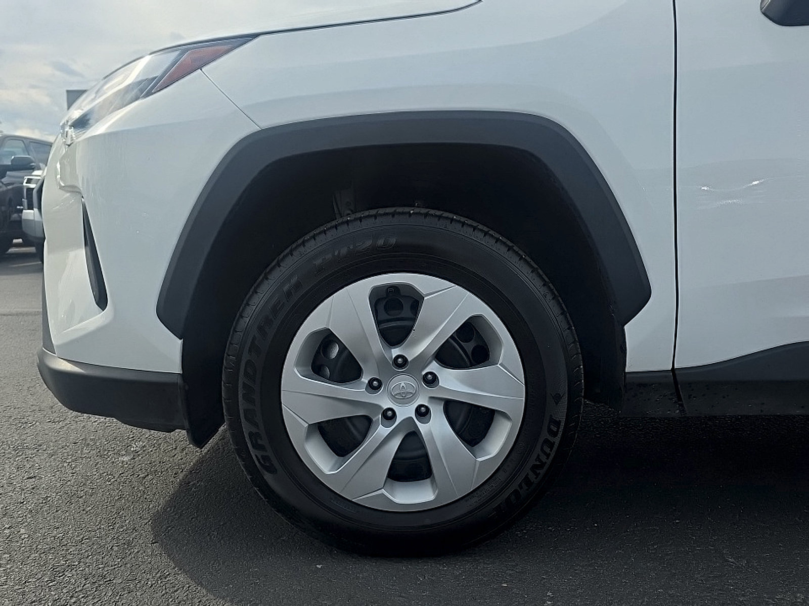 Certified 2024 Toyota RAV4 LE AWD/4WD image 10