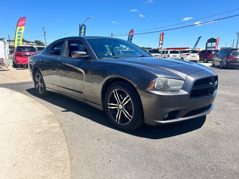 Used 2014 Dodge Charger R/T AWD/4WD image 3