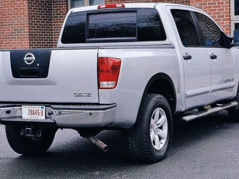 Used 2010 Nissan Titan XE image 11
