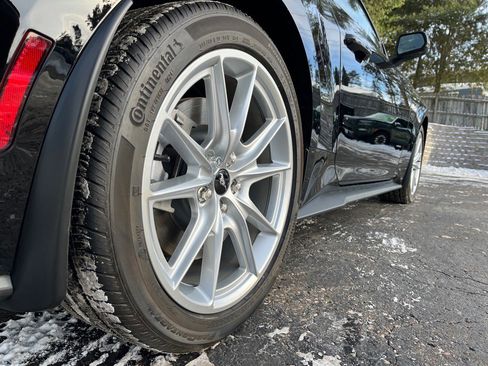 Used 2024 Ford Mustang GT Premium image 7