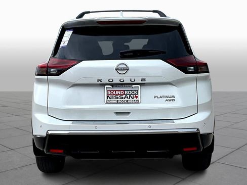 New 2026 Nissan Rogue Platinum image 4