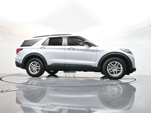 New 2026 Ford Explorer Active w/ Active Comfort Package image 34