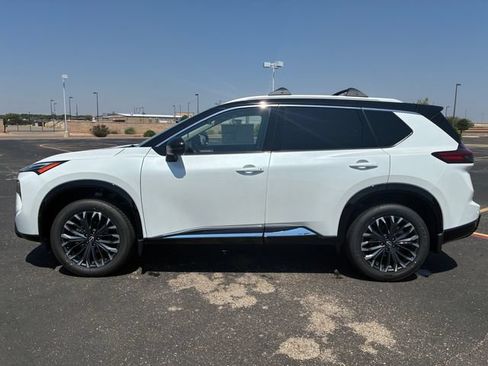 New 2026 Nissan Rogue Platinum w/ Platinum Premium Package AWD/4WD image 3