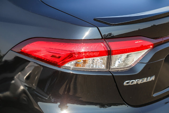 Used 2025 Toyota Corolla SE FWD image 10