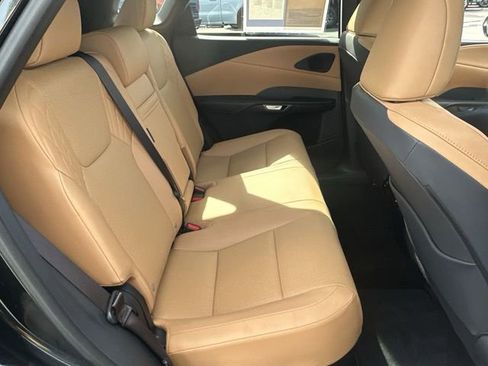 Used 2025 Lexus RX 350 Premium image 27