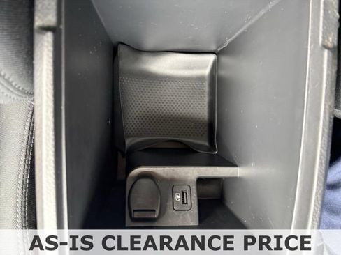 Used 2018 Nissan Rogue SV AWD/4WD image 21