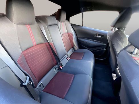 Used 2025 Toyota Corolla SE FWD image 18