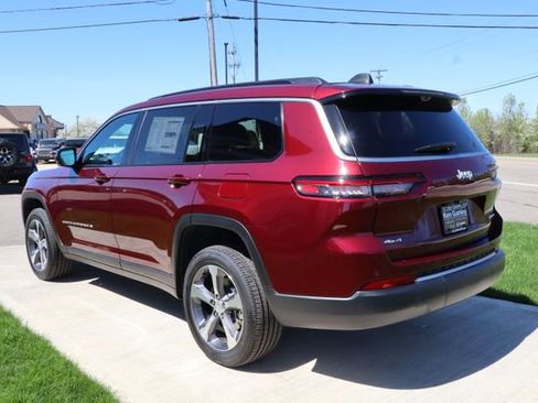 New 2026 Jeep Grand Cherokee L Limited AWD/4WD image 34