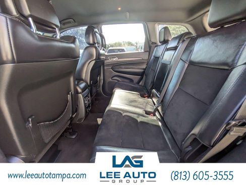Used 2018 Jeep Grand Cherokee Altitude RWD image 13