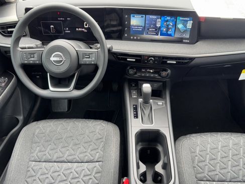 New 2026 Nissan Kicks SV image 14