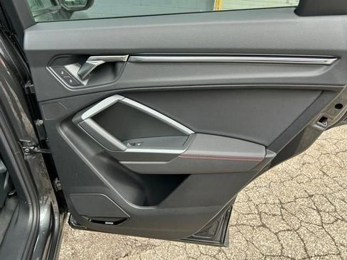 Used 2025 Audi Q3 2.0T Premium Plus w/ Premium Plus Package image 22