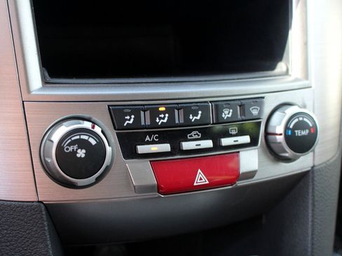 Used 2014 Subaru Outback 2.5i w/ Alloy Wheel Package image 23