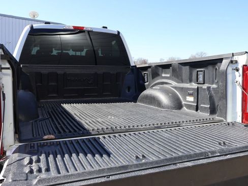 Used 2025 Ford F250 XLT image 15