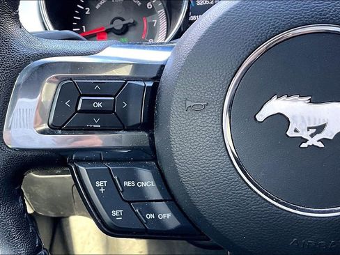 Used 2017 Ford Mustang GT Premium RWD image 11