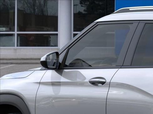 New 2026 Chevrolet TrailBlazer LT FWD image 12
