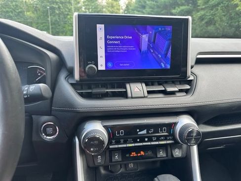 Used 2024 Toyota RAV4 XLE w/ Convenience Package AWD/4WD image 15