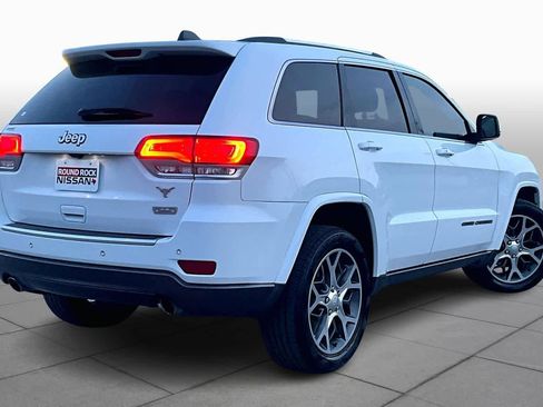 Used 2018 Jeep Grand Cherokee Limited image 12