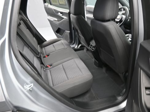 Used 2026 Chevrolet Equinox LT FWD image 19
