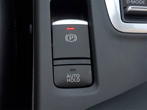 Used 2025 INFINITI QX50 Luxe image 32