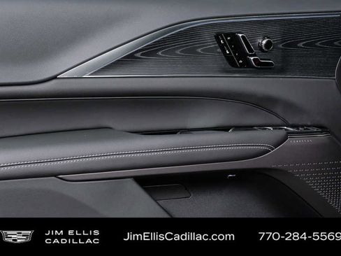 New 2026 Cadillac Lyriq Luxury image 6