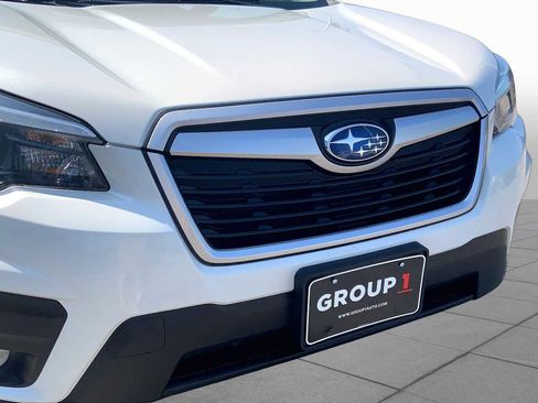 Used 2021 Subaru Forester Premium AWD/4WD image 31