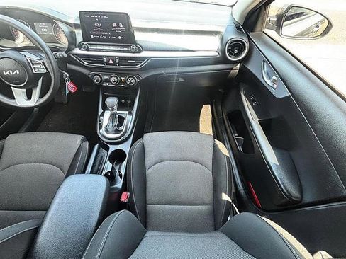 Used 2024 Kia Forte LXS FWD image 12