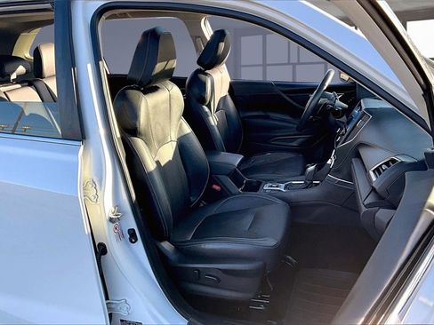 Used 2019 Subaru Forester Touring w/ Popular Package #3 image 7