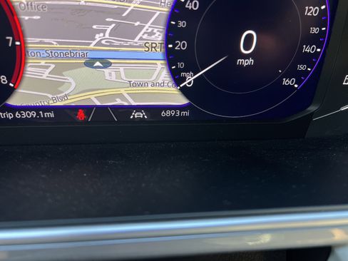 Certified 2025 Volkswagen Taos SEL image 21