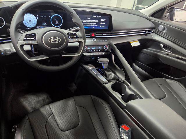 New 2026 Hyundai Elantra Limited FWD image 8