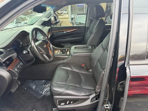 Used 2016 Cadillac Escalade ESV Premium image 12
