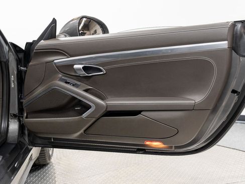 Used 2017 Porsche 911 Targa 4S image 59