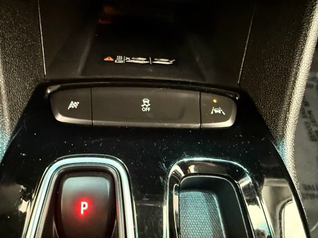 Used 2022 Chevrolet Bolt LT w/ Infotainment Package FWD image 35