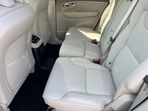 New 2026 Volvo XC90 T8 Ultra w/ Protection Package Premier AWD/4WD image 19