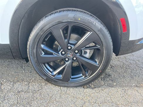 Used 2024 Buick Envision Sport Touring image 31