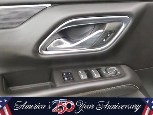 Used 2023 GMC Yukon SLT AWD/4WD image 21