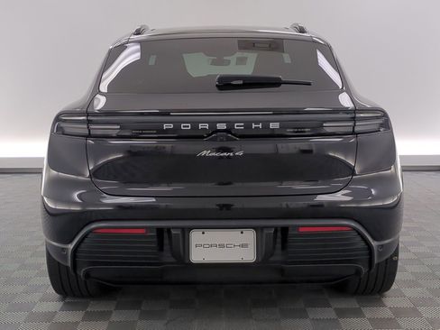 Certified 2025 Porsche Macan 4 Electric AWD/4WD image 11