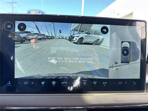 New 2026 Lincoln Corsair Premiere image 25