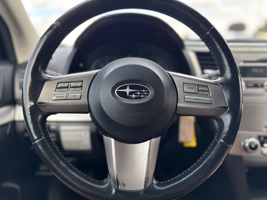 Used 2011 Subaru Outback 2.5i Premium AWD/4WD image 15