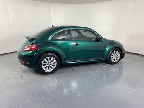 Used 2017 Volkswagen Beetle 1.8T image 6