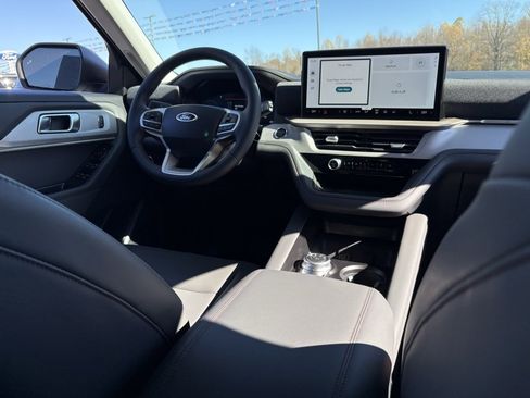 New 2026 Ford Explorer Active w/ Active Comfort Package image 33