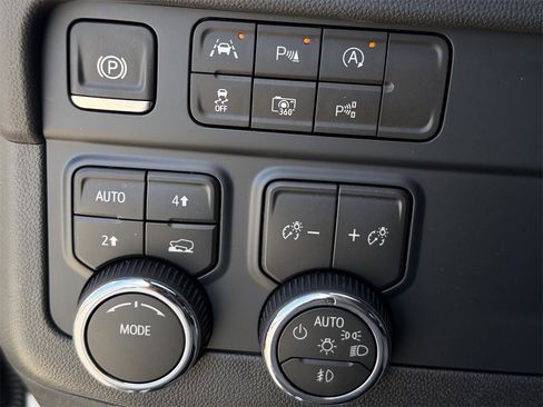 New 2026 Chevrolet Tahoe RST image 19