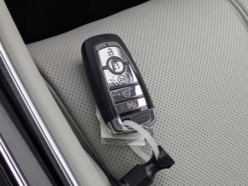 New 2026 Lincoln Aviator Reserve image 29